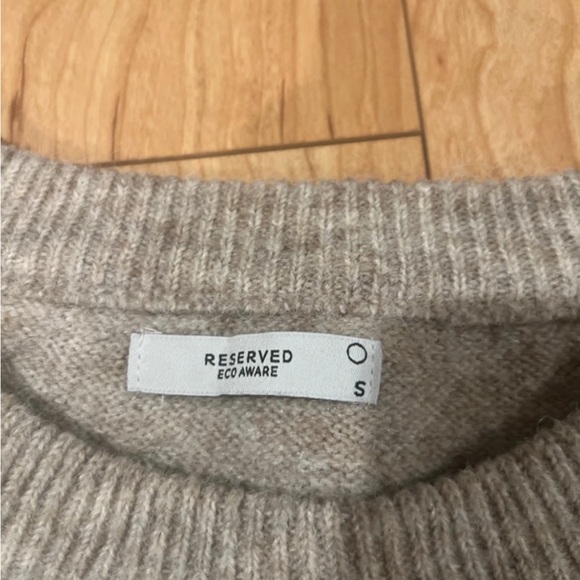 Sweater - Picture 3 of 5